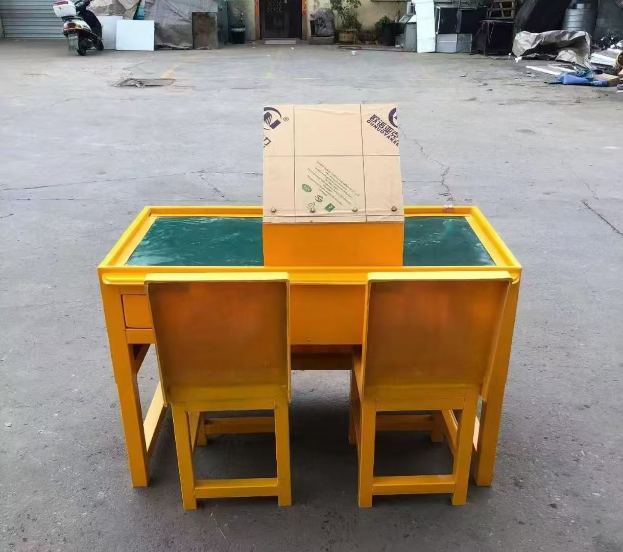 额敏防静电导通桌井下煤矿火工品发放桌：危险品流转的安全守护者
